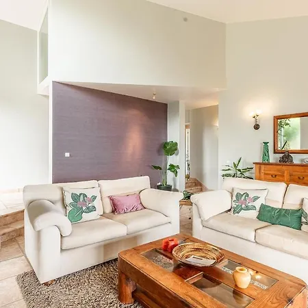 Casa Do Jardim Botanico * São Roque do Faial